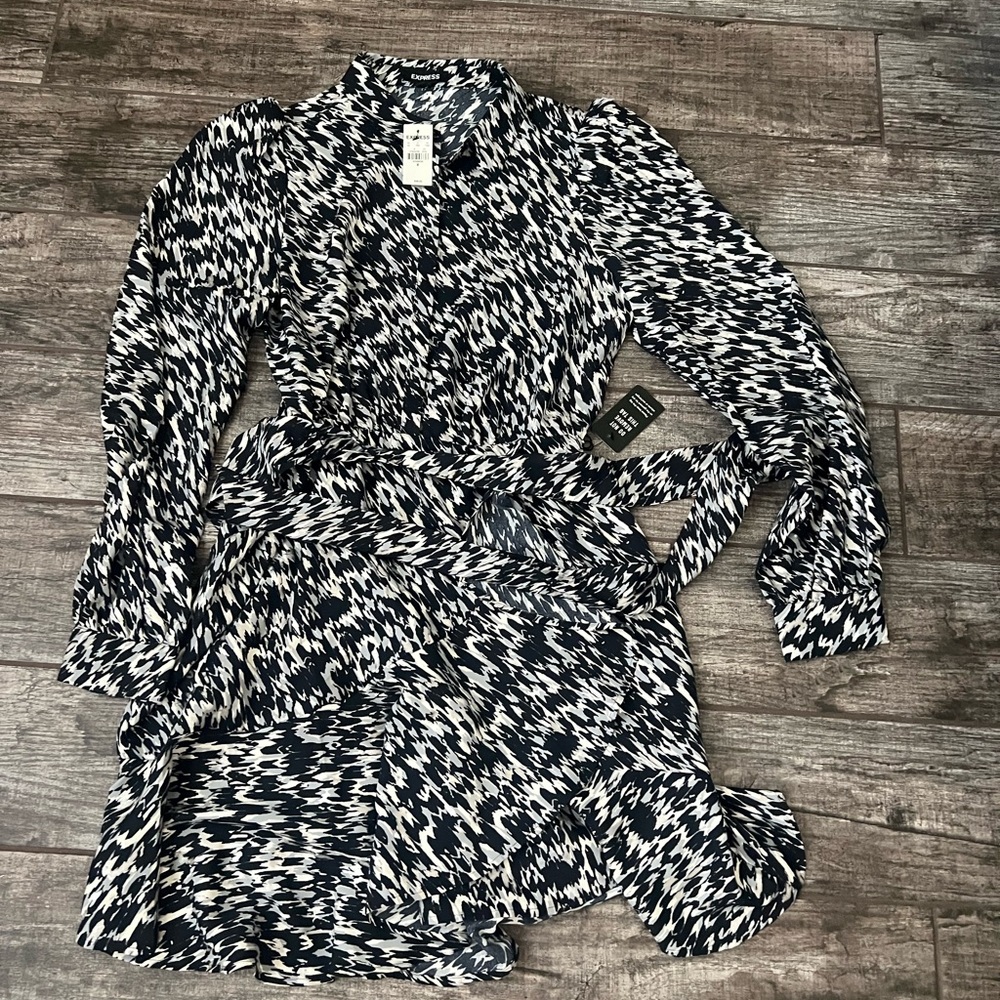 Express Monochrome Abstract Blouse
